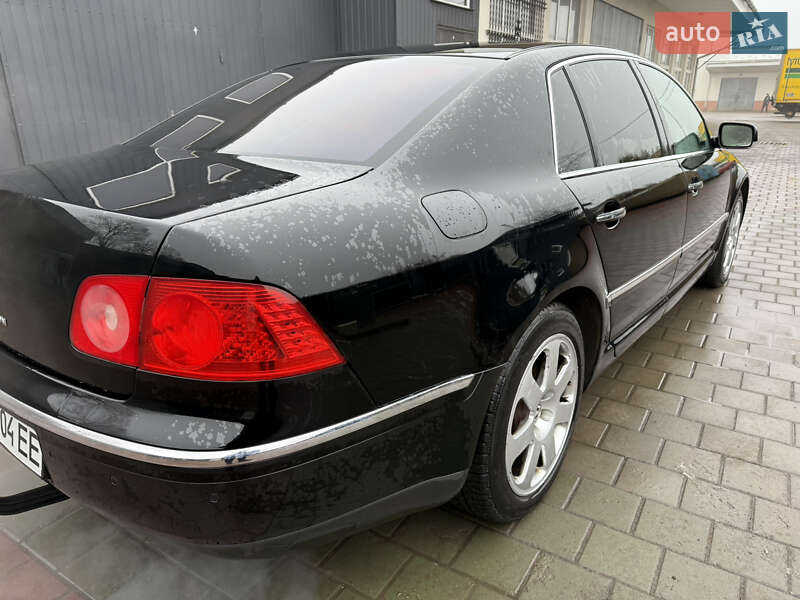 Седан Volkswagen Phaeton 2005 в Бучаче