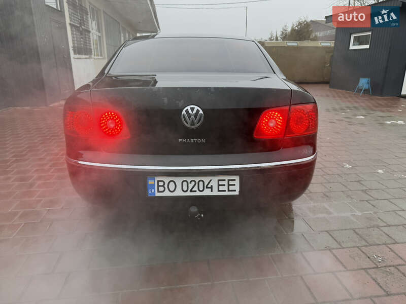 Седан Volkswagen Phaeton 2005 в Бучаче