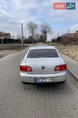 Седан Volkswagen Phaeton 2004 в Ровно