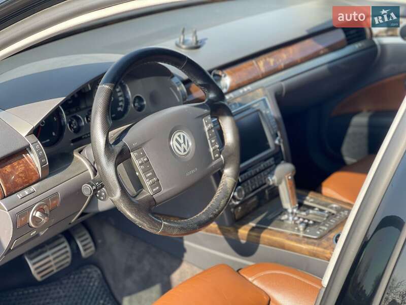 Седан Volkswagen Phaeton 2009 в Ужгороде