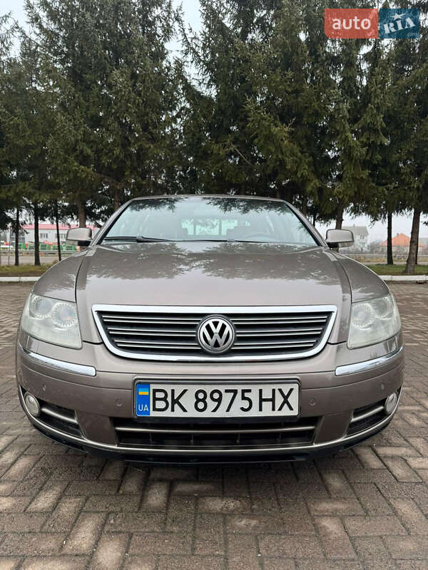 Седан Volkswagen Phaeton 2008 в Рівному