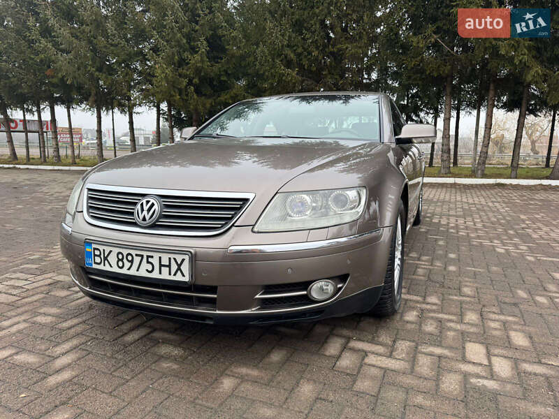 Седан Volkswagen Phaeton 2008 в Рівному