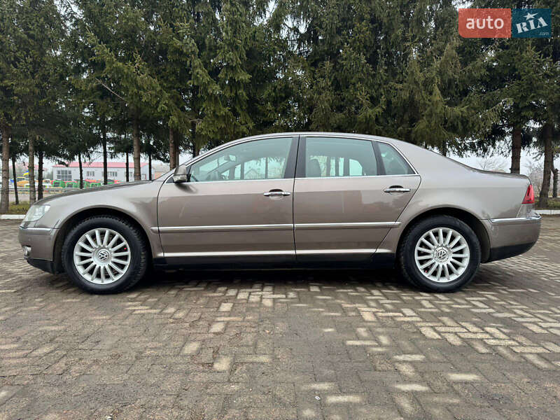 Седан Volkswagen Phaeton 2008 в Рівному