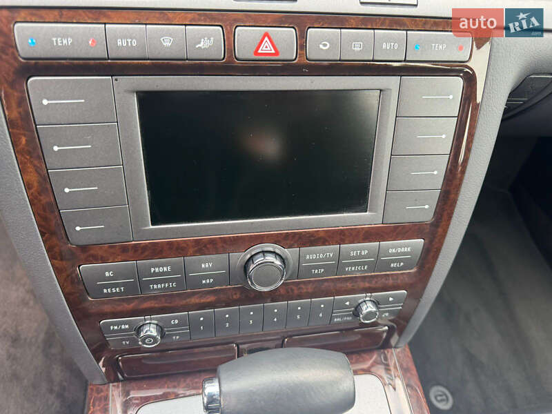 Седан Volkswagen Phaeton 2008 в Рівному