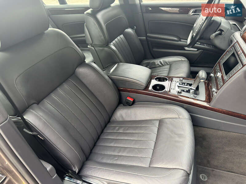 Седан Volkswagen Phaeton 2008 в Рівному