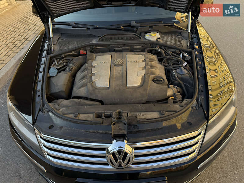 Седан Volkswagen Phaeton 2015 в Киеве