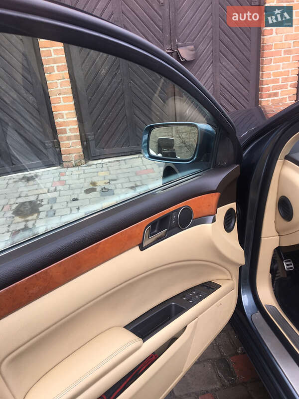 Седан Volkswagen Phaeton 2005 в Луцке