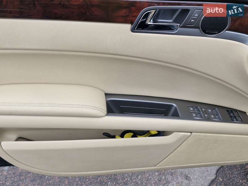 Седан Volkswagen Phaeton 2011 в Житомирі