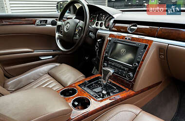 Седан Volkswagen Phaeton 2014 в 