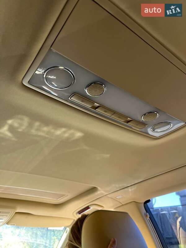 Седан Volkswagen Phaeton 2006 в Южноукраинске