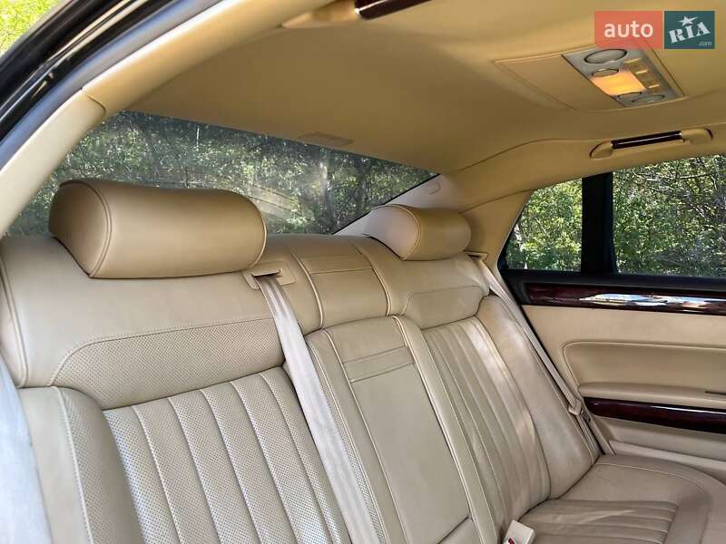 Седан Volkswagen Phaeton 2006 в Южноукраинске