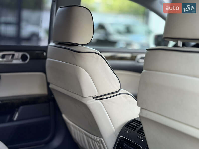 Седан Volkswagen Phaeton 2014 в Киеве