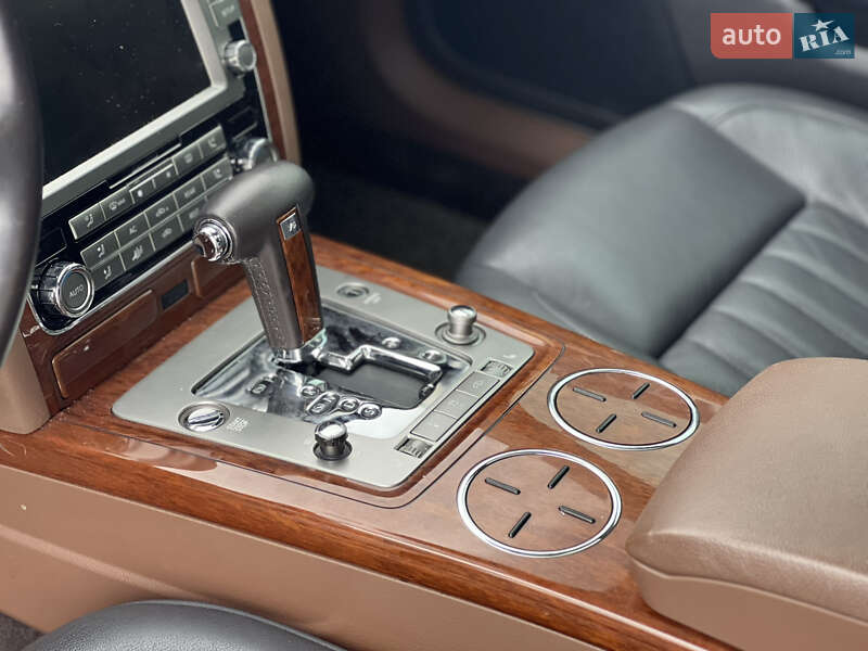 Седан Volkswagen Phaeton 2013 в Львові