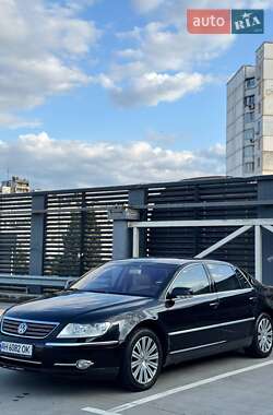 Седан Volkswagen Phaeton 2009 в Киеве