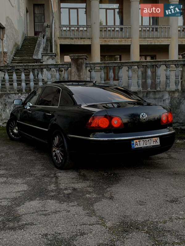 Седан Volkswagen Phaeton 2007 в Калуше