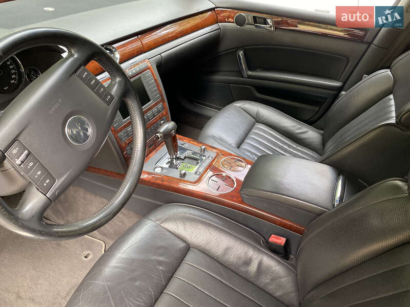 Седан Volkswagen Phaeton 2007 в Вишгороді