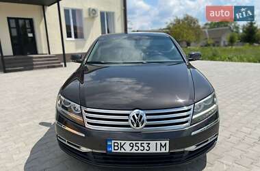 Седан Volkswagen Phaeton 2011 в Каменец-Подольском