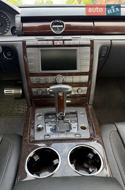 Седан Volkswagen Phaeton 2007 в 