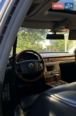 Седан Volkswagen Phaeton 2003 в 