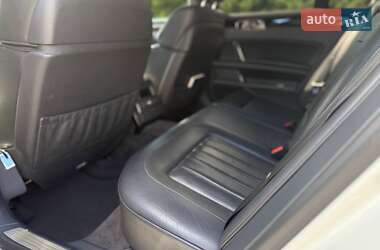 Седан Volkswagen Phaeton 2009 в Малине