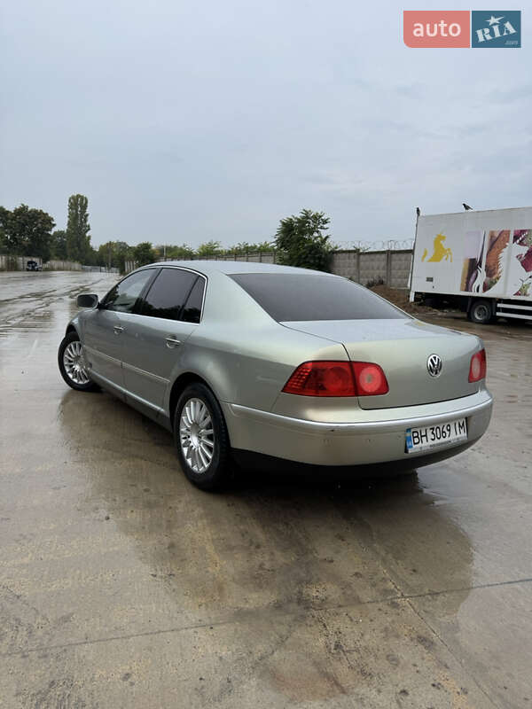 Седан Volkswagen Phaeton 2006 в Одессе