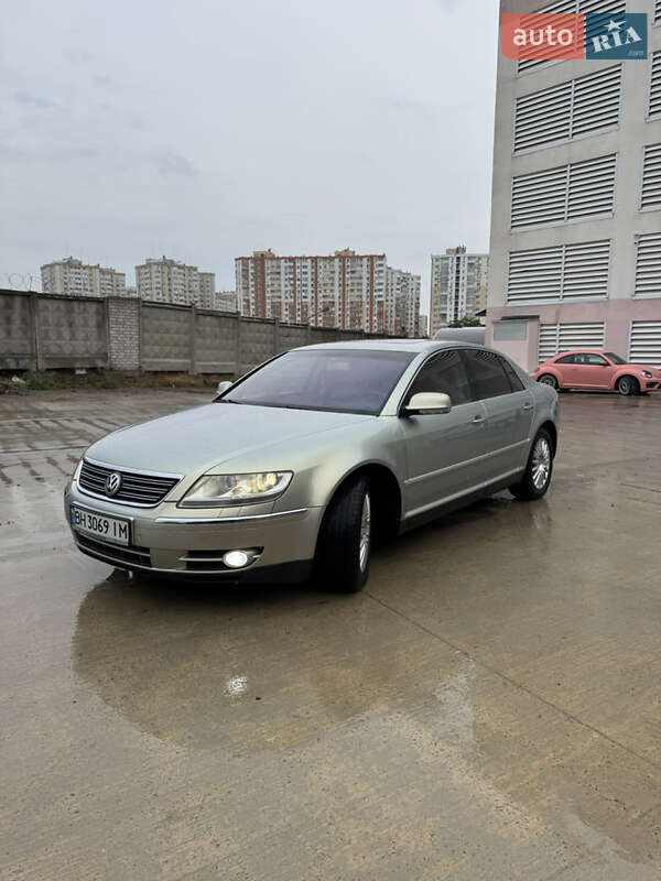 Седан Volkswagen Phaeton 2006 в Одессе