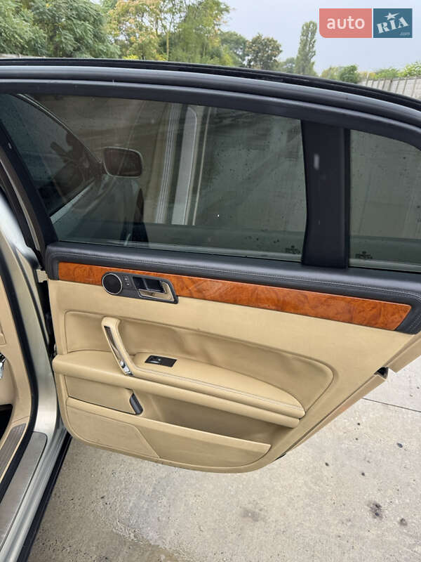 Седан Volkswagen Phaeton 2006 в Одессе