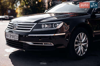 Седан Volkswagen Phaeton 2012 в 