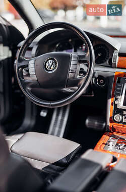 Седан Volkswagen Phaeton 2012 в 