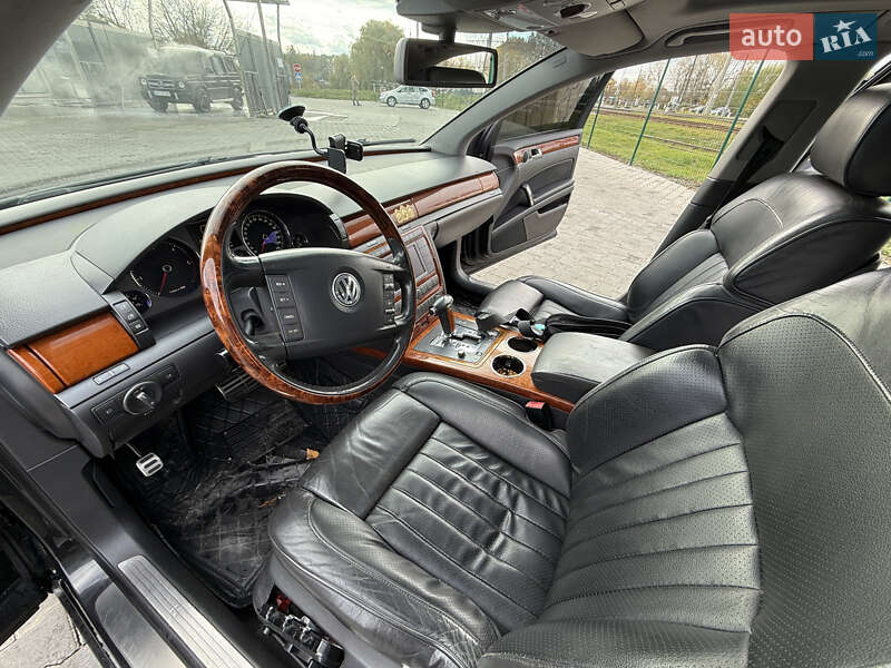 Седан Volkswagen Phaeton 2007 в Звягеле фото 4 Седан Volkswagen Phaeton 2007 в Звягеле