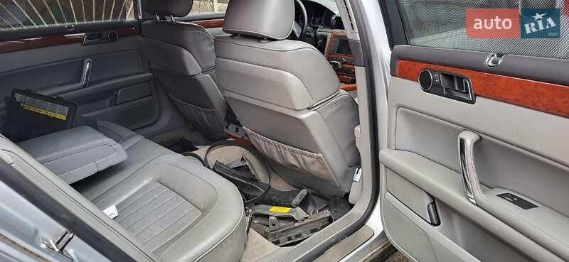 Седан Volkswagen Phaeton 2008 в Києві