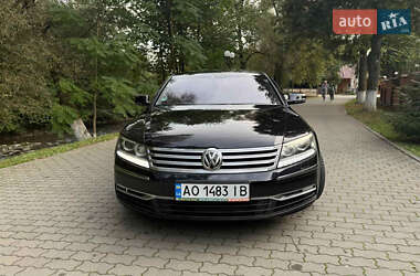 Седан Volkswagen Phaeton 2011 в Сваляве