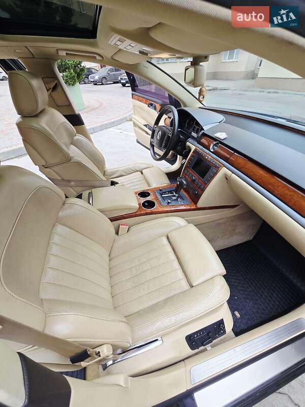 Седан Volkswagen Phaeton 2005 в Одесі