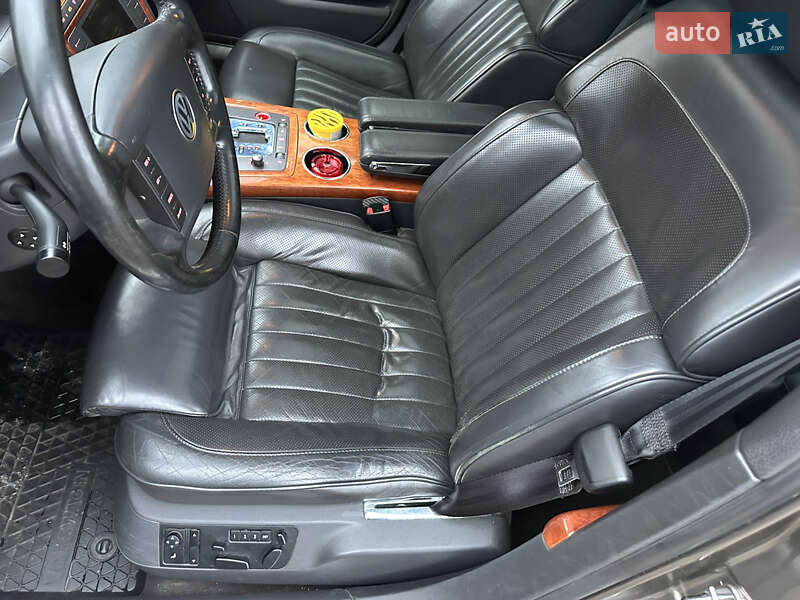 Седан Volkswagen Phaeton 2006 в Києві фото 18 Седан Volkswagen Phaeton 2006 в Києві