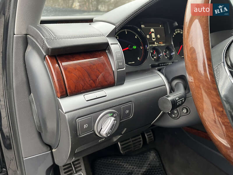 Седан Volkswagen Phaeton 2014 в Івано-Франківську