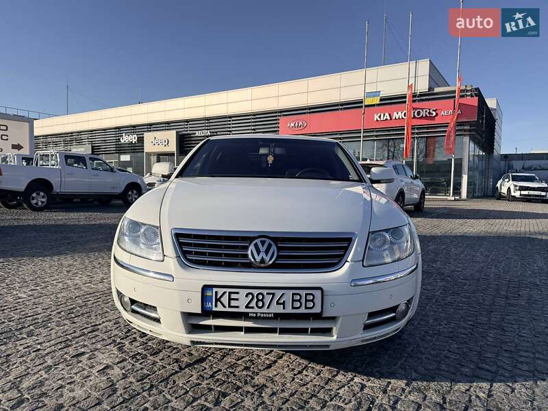 Седан Volkswagen Phaeton 2009 в Днепре