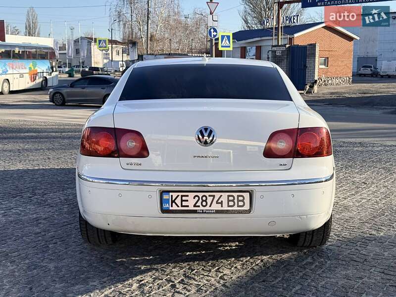 Седан Volkswagen Phaeton 2009 в Днепре