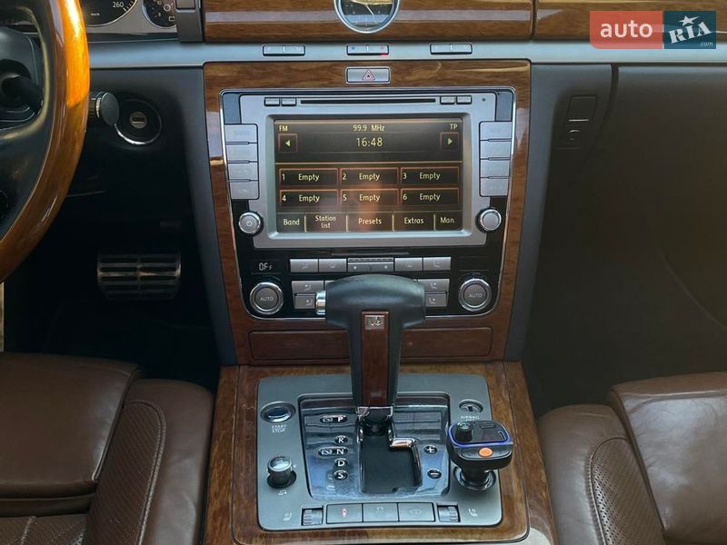 Седан Volkswagen Phaeton 2009 в Николаеве