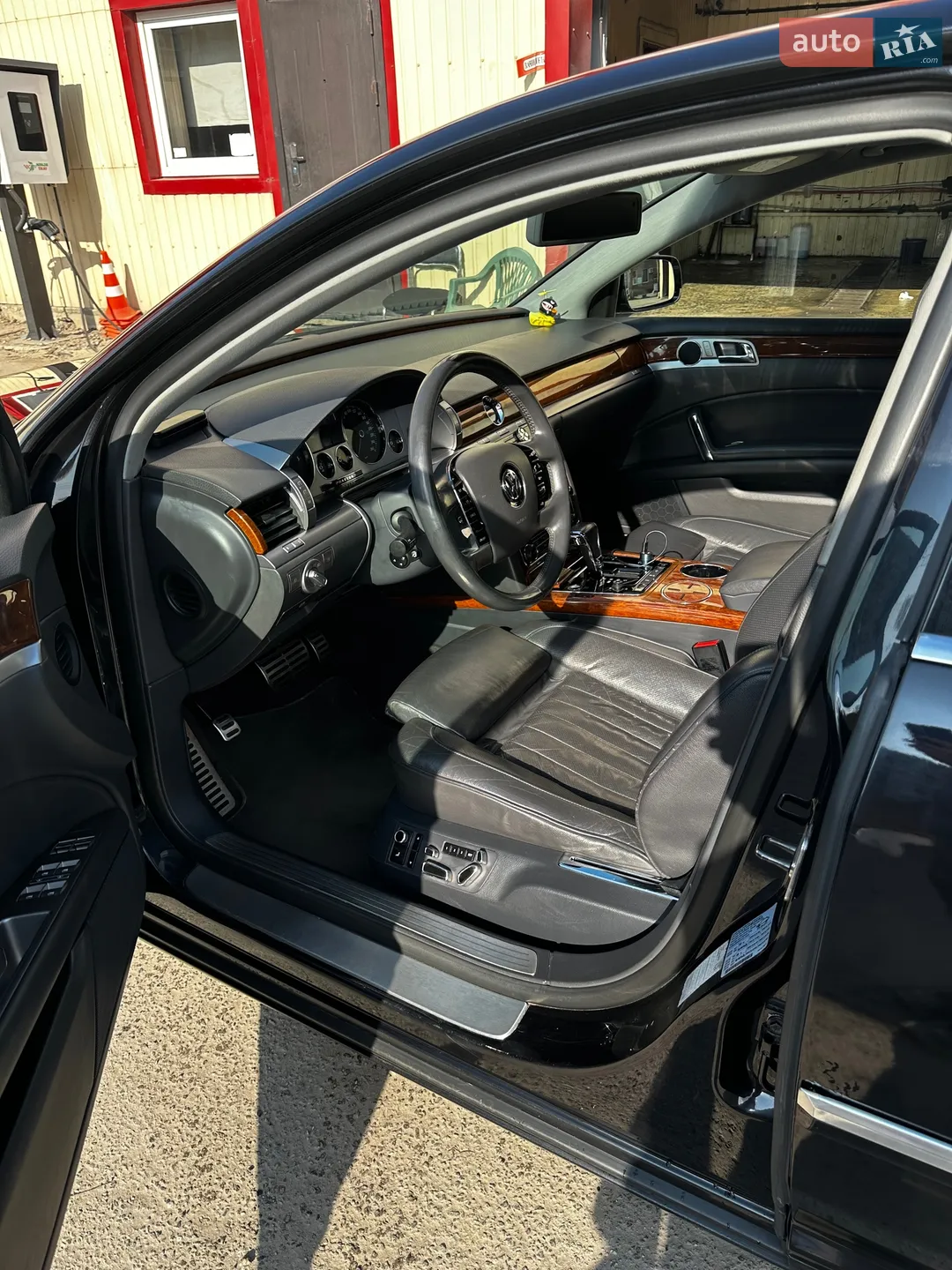 2015 Volkswagen Phaeton - мініатюра 9