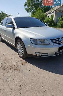 Седан Volkswagen Phaeton 2004 в Ромнах