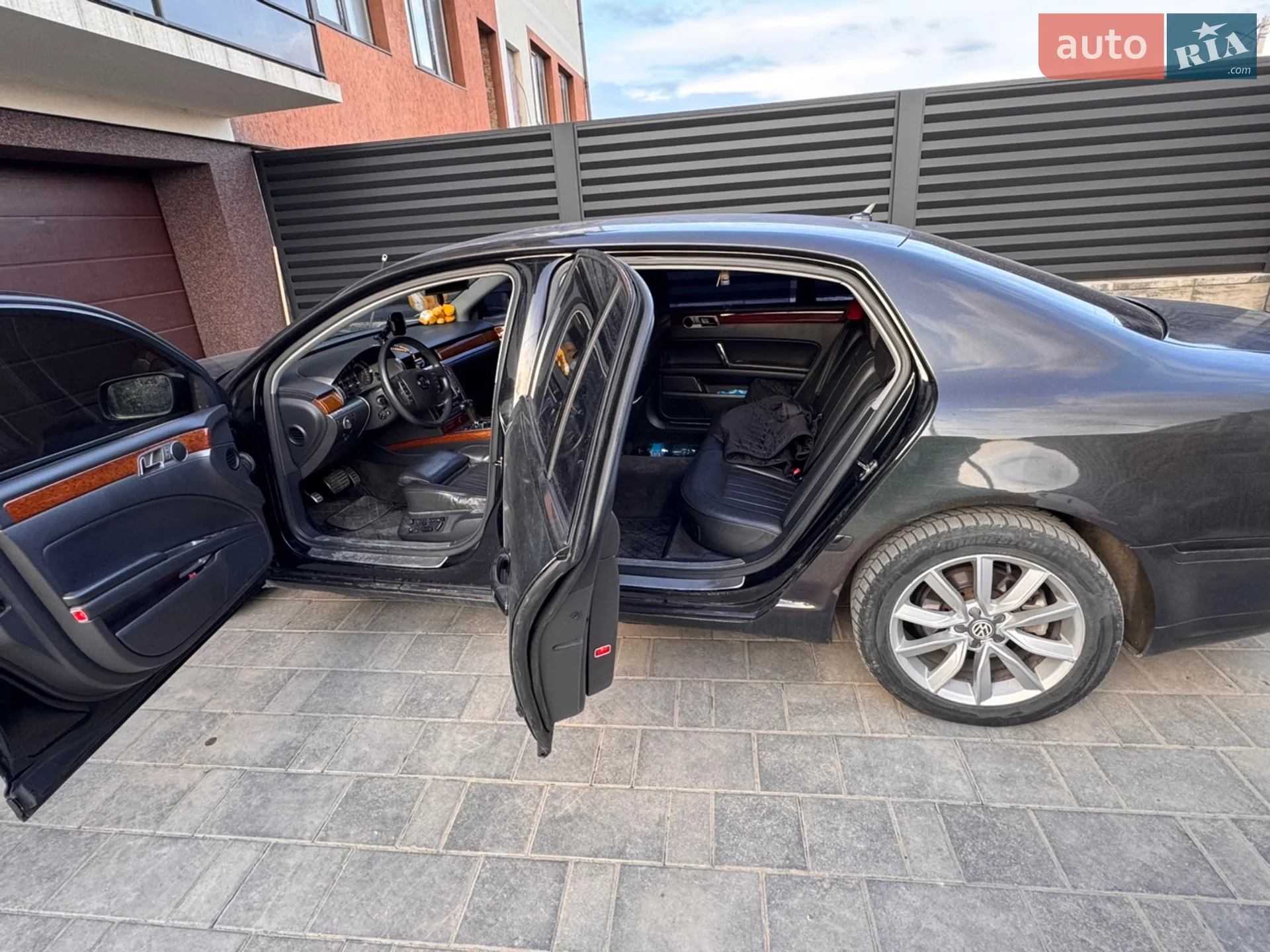 2010 Volkswagen Phaeton - мініатюра 21