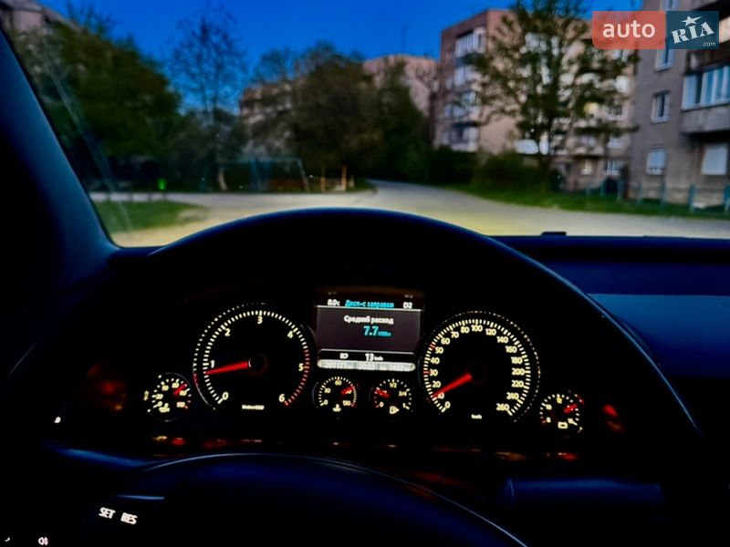 Седан Volkswagen Phaeton 2010 в Мукачево