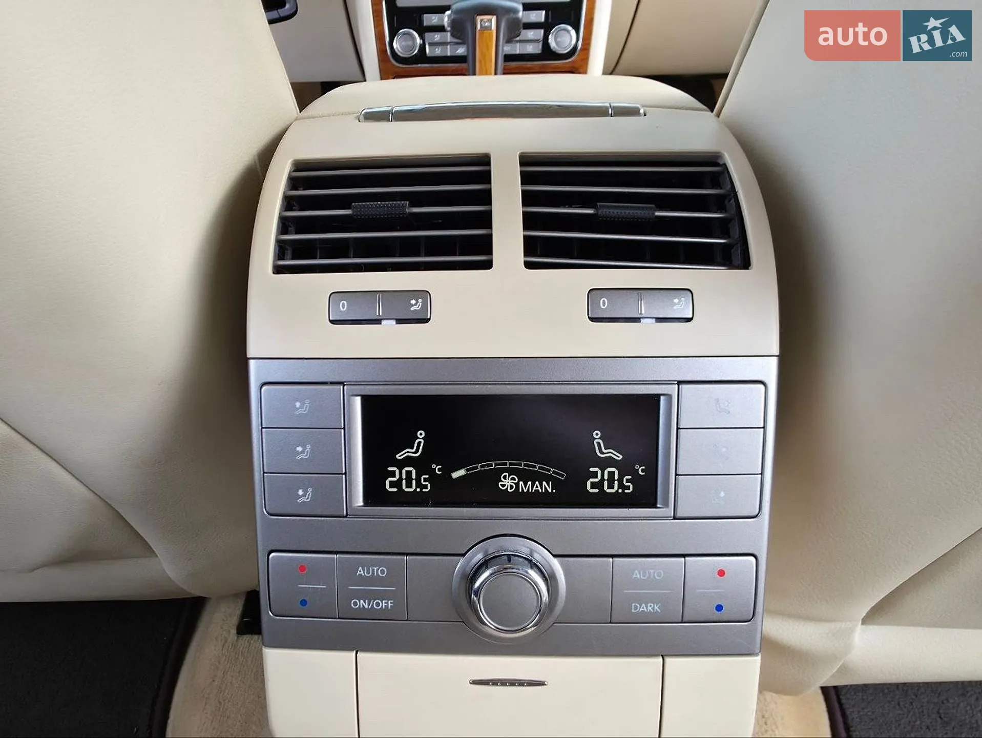 2010 Volkswagen Phaeton - мініатюра 44