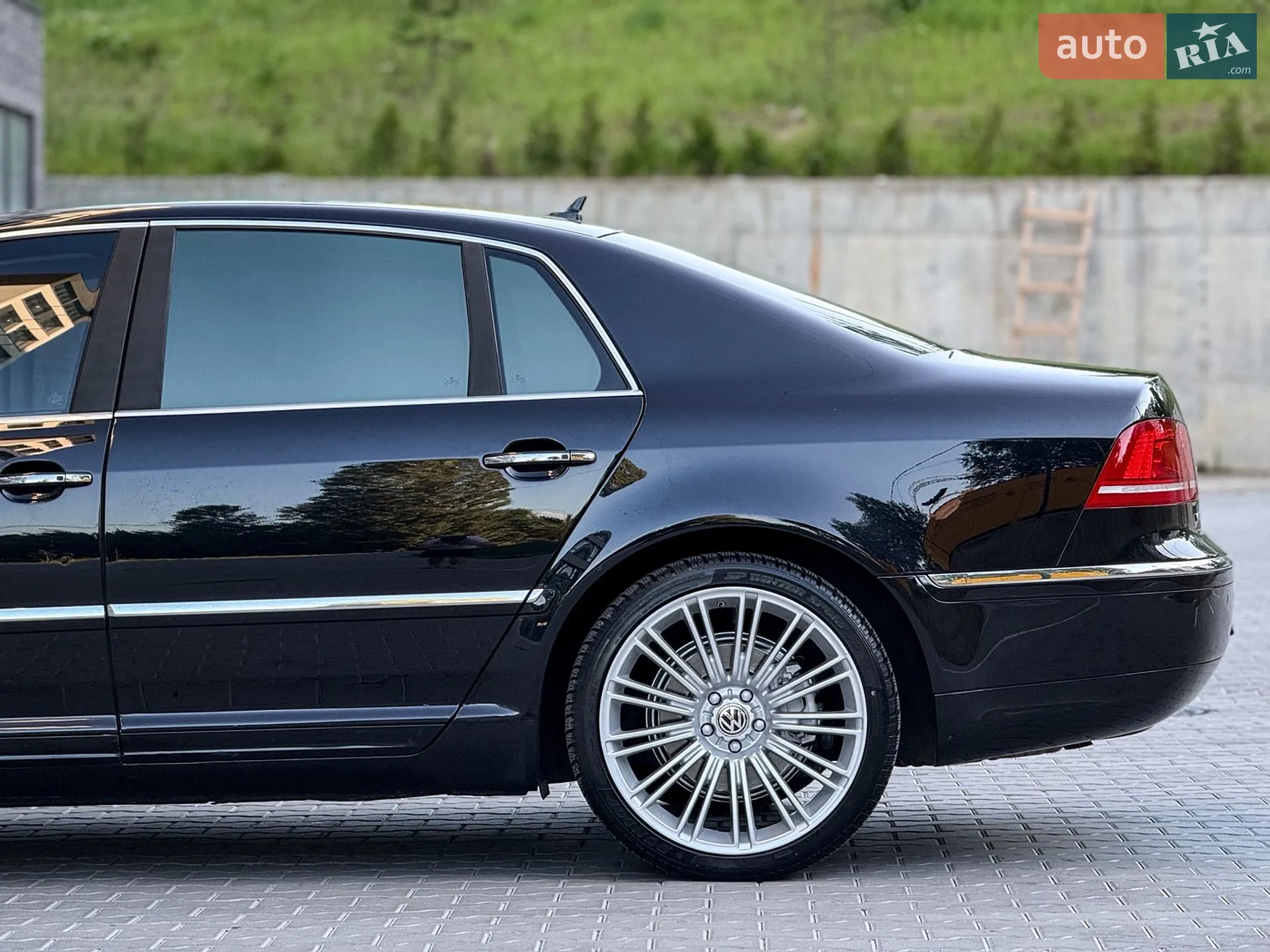2010 Volkswagen Phaeton - мініатюра 17