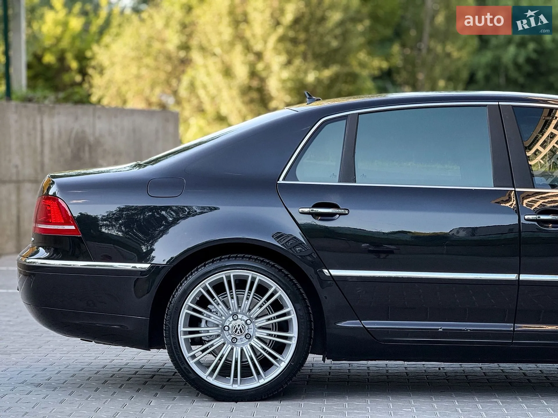2010 Volkswagen Phaeton - мініатюра 20