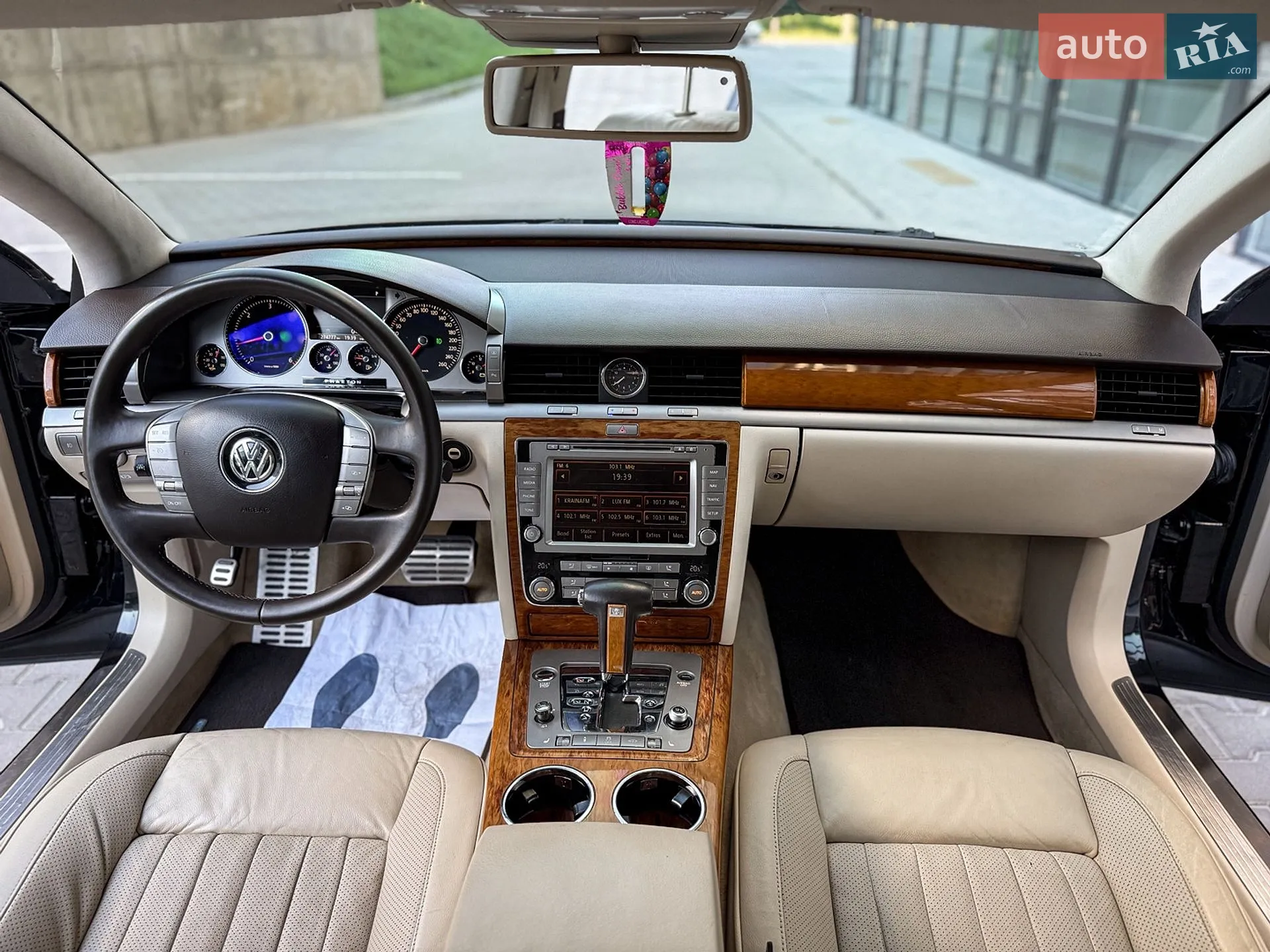 2010 Volkswagen Phaeton - мініатюра 29