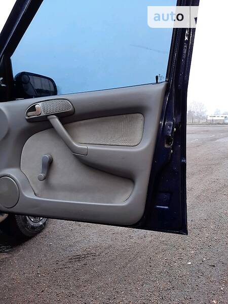 Хэтчбек Volkswagen Pointer 2005 в Збараже