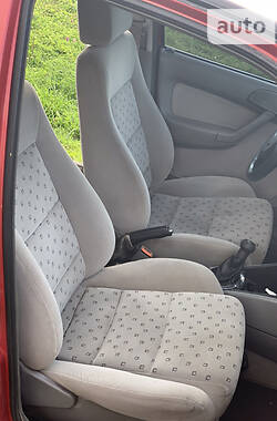 Хэтчбек Volkswagen Pointer 2006 в 