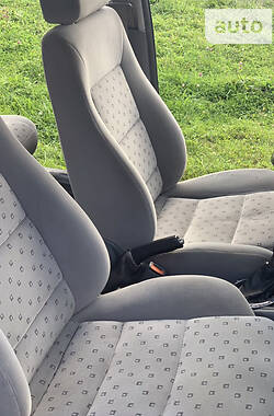 Хэтчбек Volkswagen Pointer 2006 в 