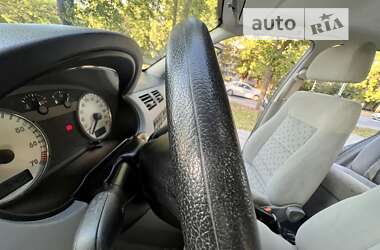 Хэтчбек Volkswagen Pointer 2006 в 